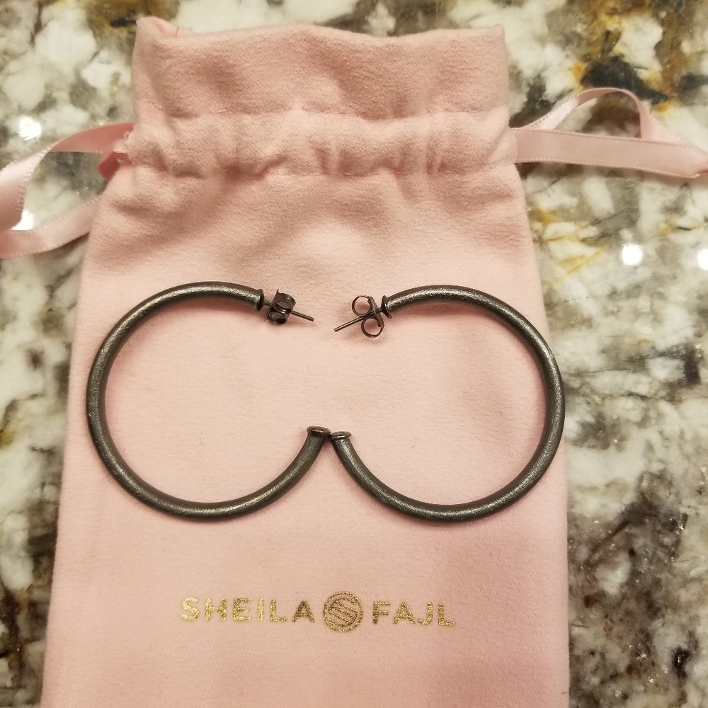 Sheila Fajl hoops